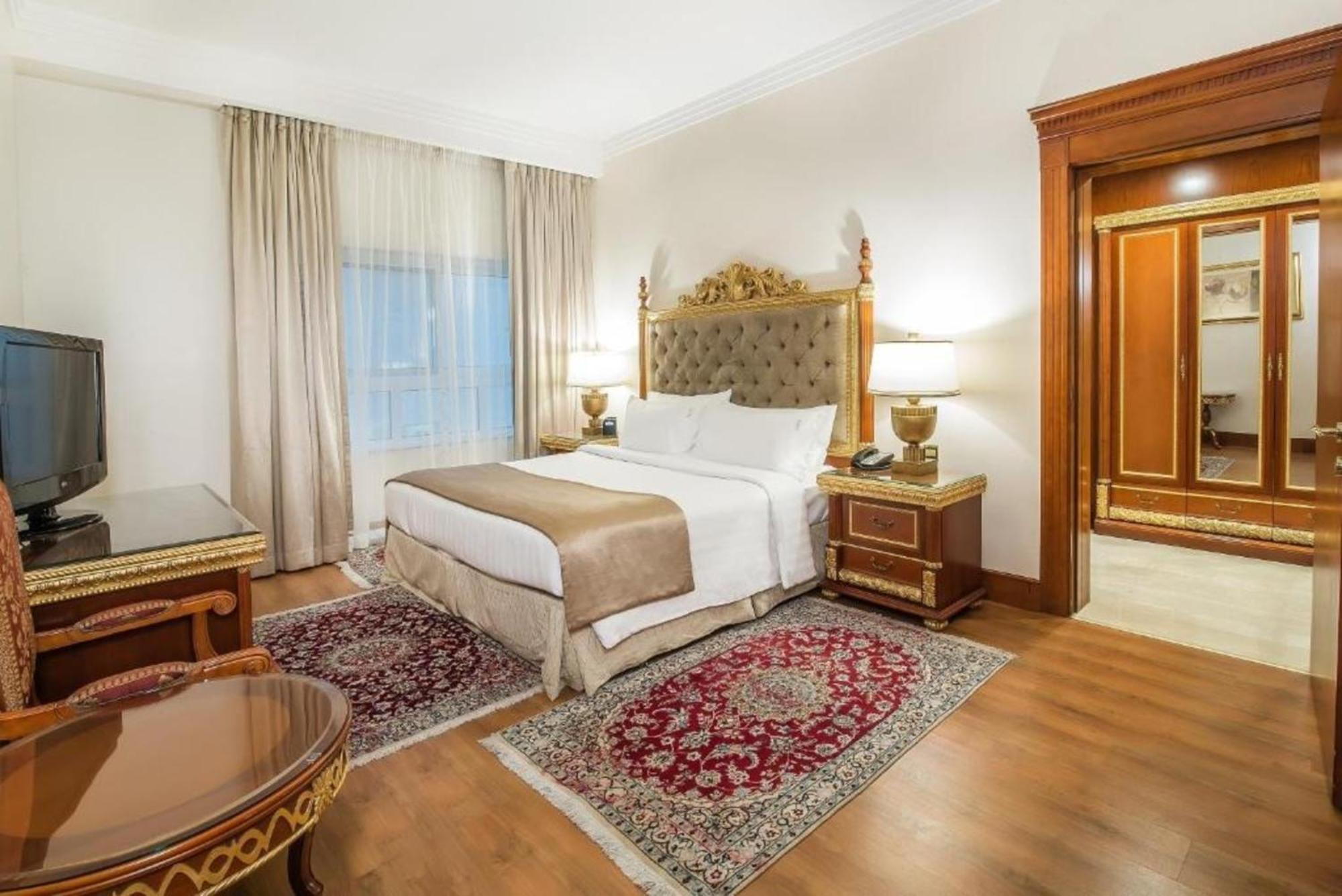 Hotel International Bur Juman By Sunday 5*
