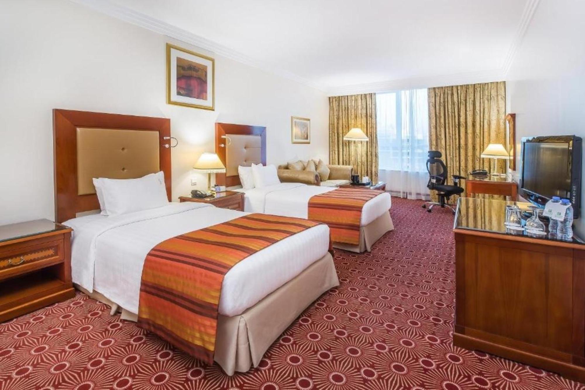 Hotel International Bur Juman By Sunday 5*