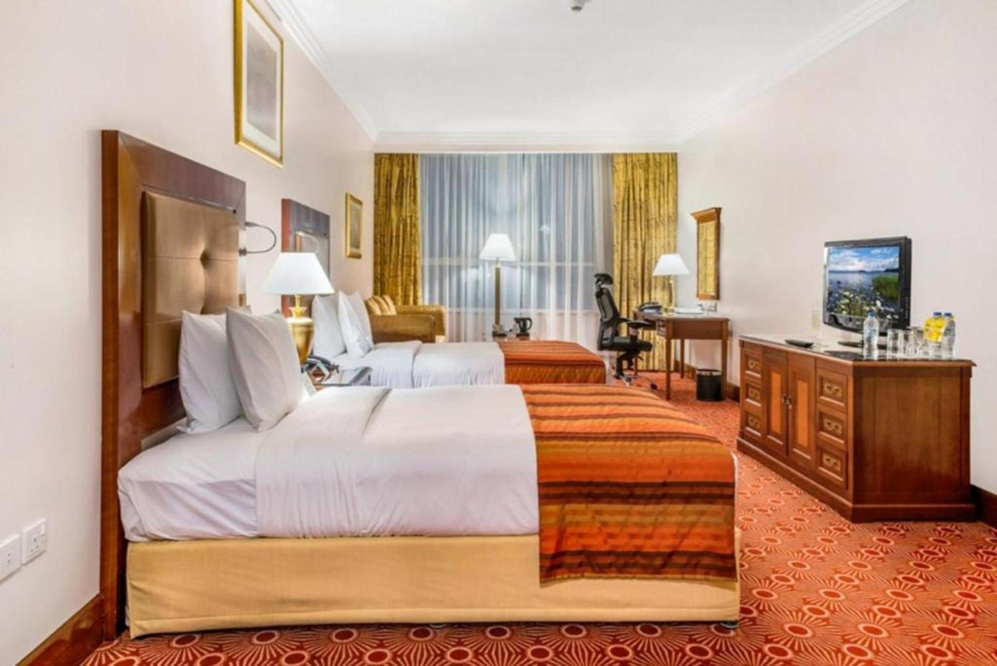 International Bur Juman By Sunday 5*